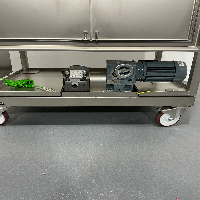 Mettler Toledo IND570xx with 500l Mixing Skid image 2